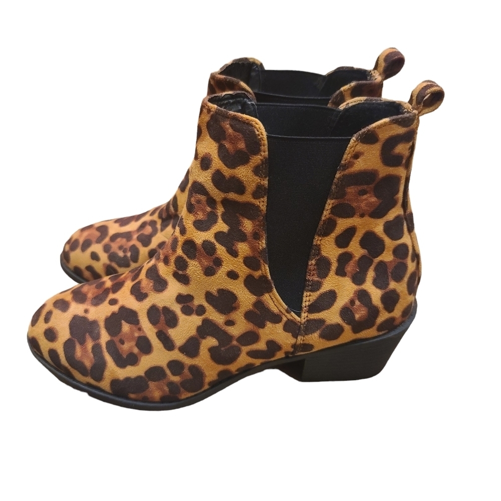 Forever Booties Women's Animal Print size 8.5 New without Box - Picture 5 of 7